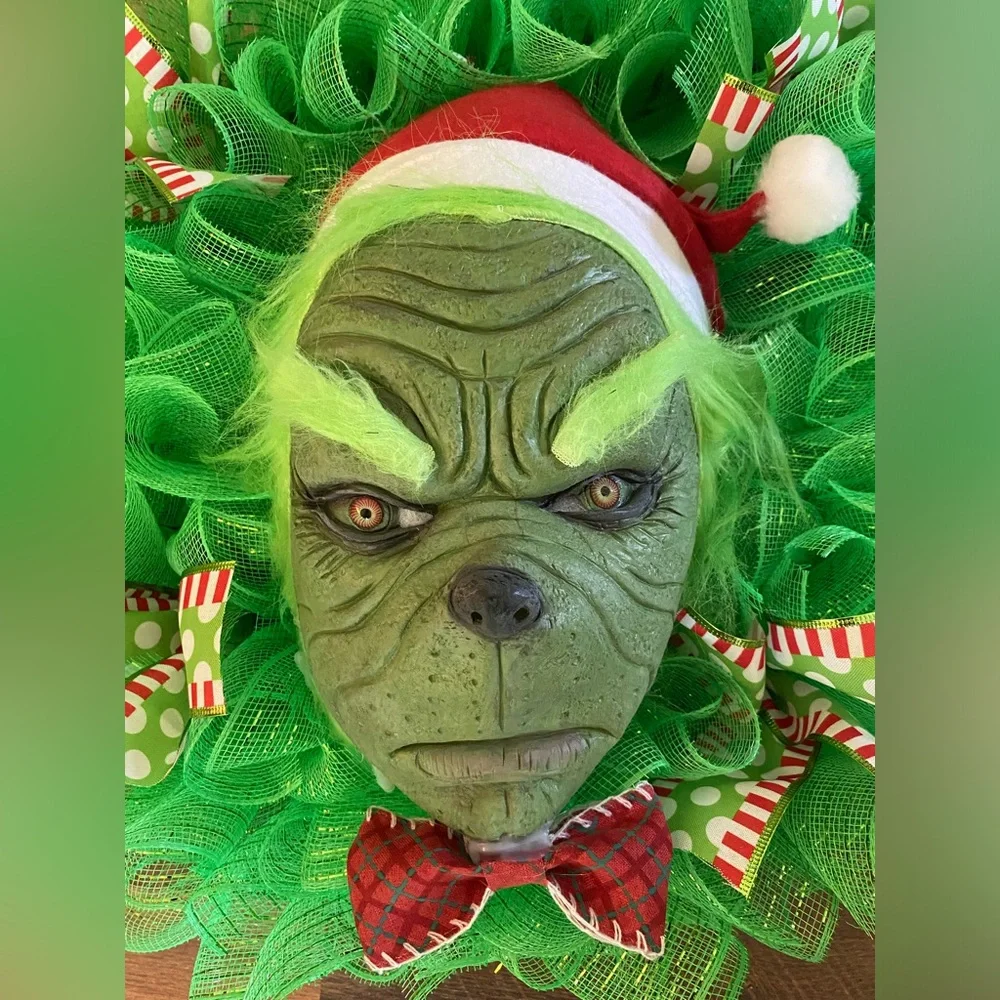 Grinch Christmas Wreath NWOT
